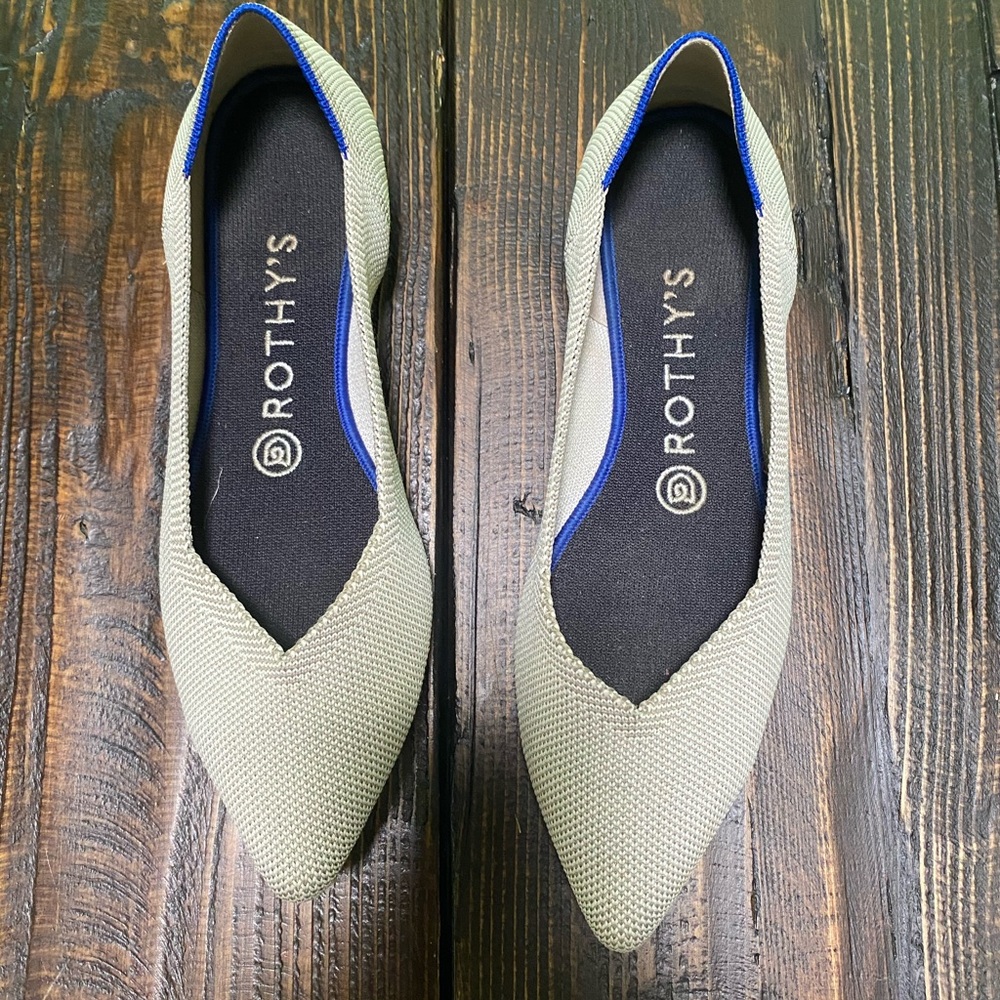 Rothy’s Point in flax